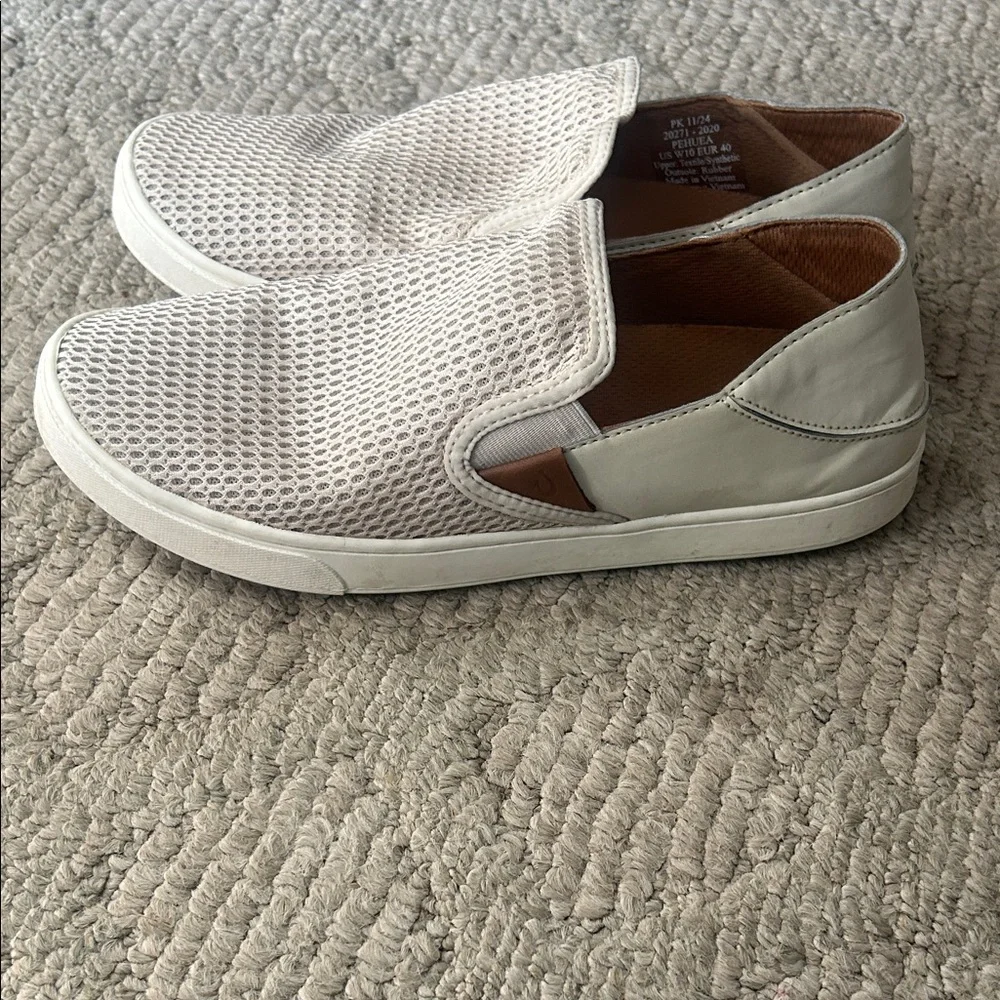 OLUKAI Slip-On Mesh Sneakers in Light Beige - Picture 3 of 13